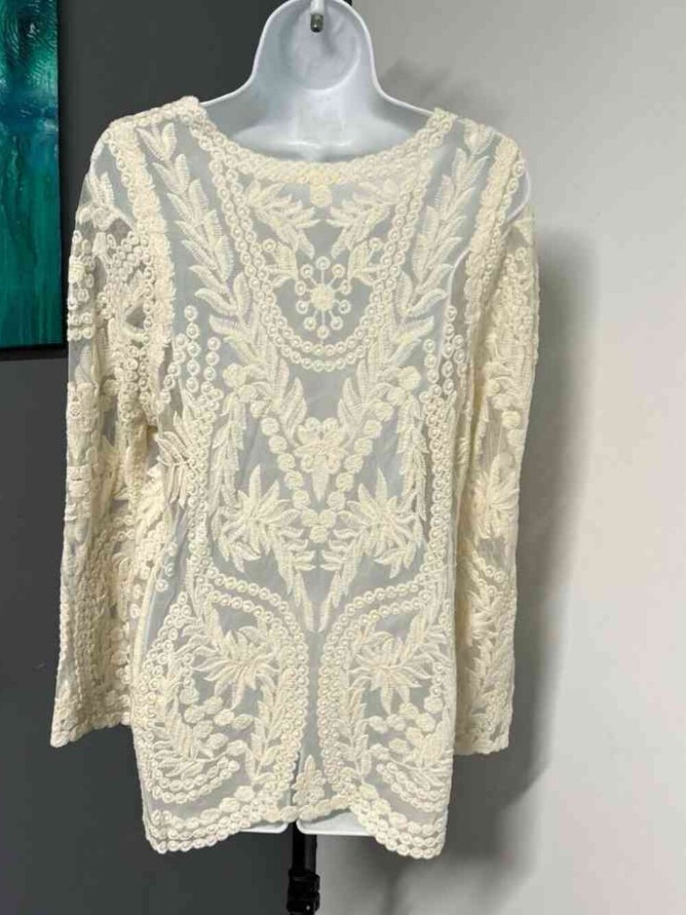 ULTRA PINK Ivory Sheer Lace Mesh Top Women’s Medium Floral Romantic Dainty Y2K - Picture 2 of 3